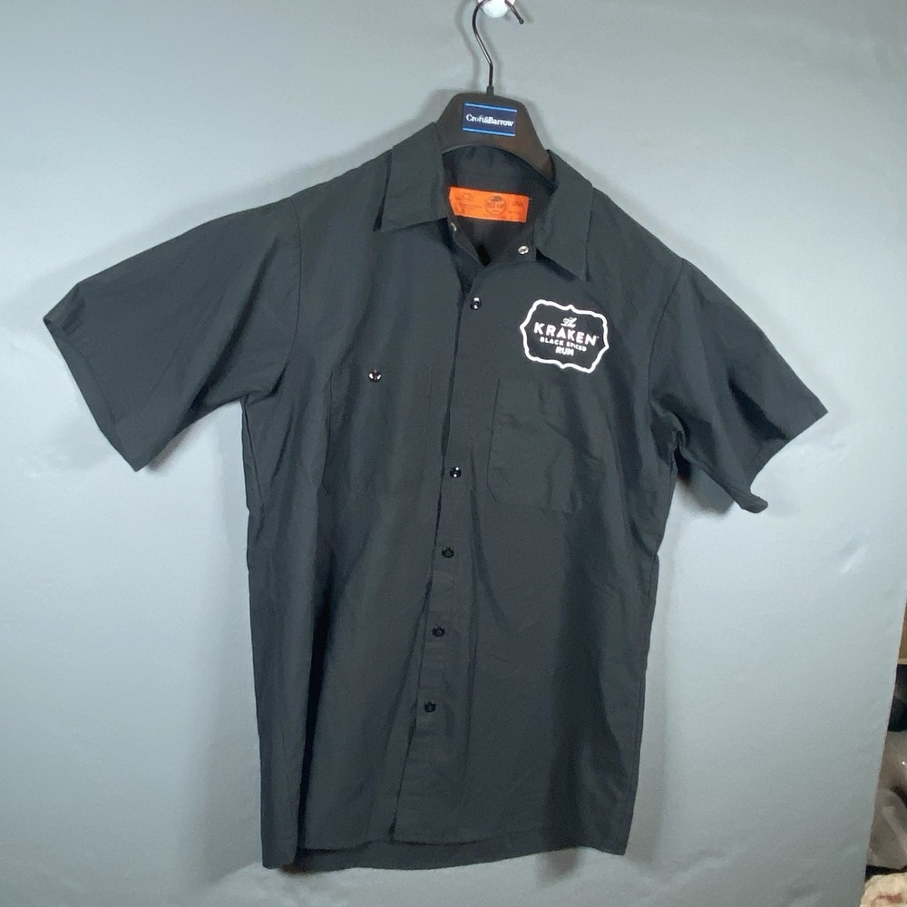 Red Kap Work Shirt Men's M Black "Release the Kraken" The Kraken Spiced Rum - Picture 2 of 7